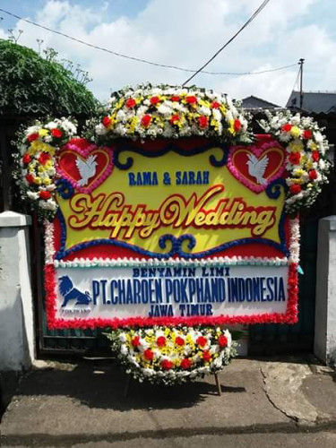 Karangan Bunga Pernikahan gresik